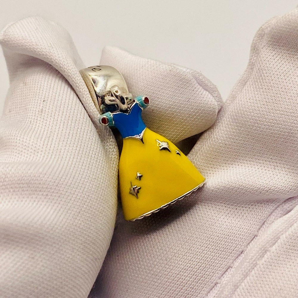 EUC Pandora 791579ENMX Silver Disney Snow Whites Light Yellow Dress Dangle Charm - Picture 4 of 7